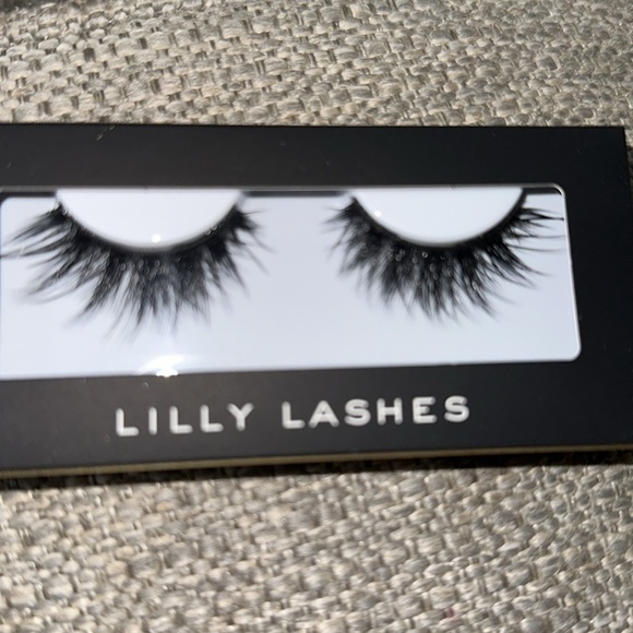 Houston
$11.99
PREMIUM SYNTHETIC
Lily lashes - Picture 5 of 9